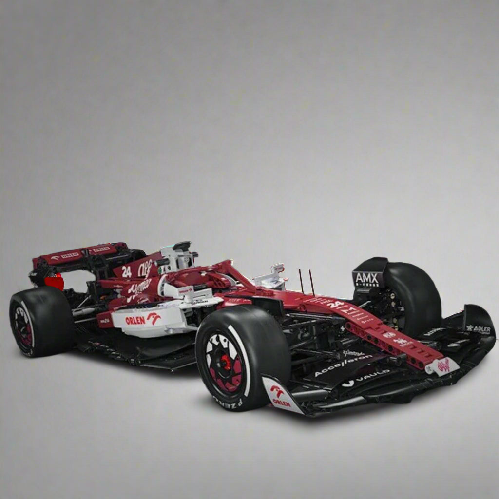 Alfa Romeo C42 Formula 1 race car block model with driver figure and ORLEN livery for desk display, 1:8 with 1868 pcs