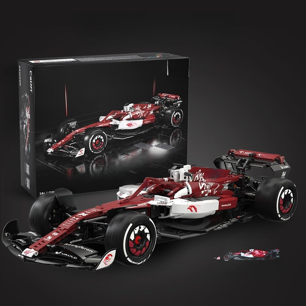 Alfa Romeo F1 Team ORLEN C42 snap together brick kit with its boxed set, a glue free 1:8 with 1868 pcs race car model