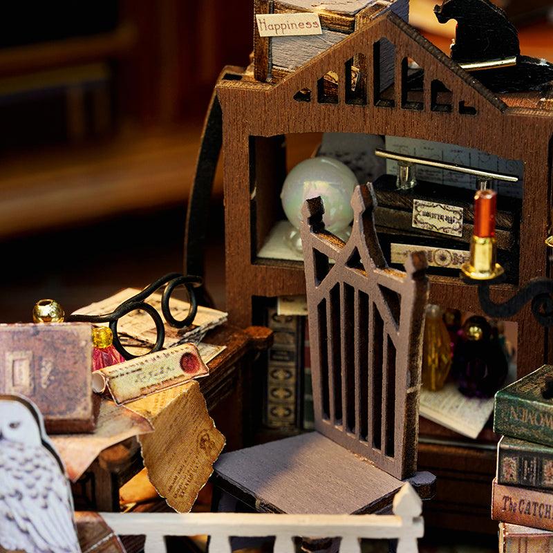Magic House miniature kit magical study with crystal ball and potion bottles, an illuminated wooden model for hobby collectors