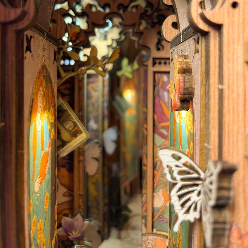 DIY Puuzzle™ | DIY Booknook Kit (Butterfly of the Unknow Lands) - DIY Puuzzle