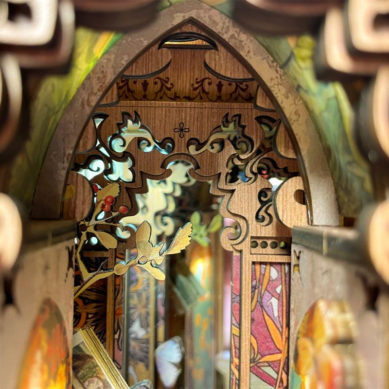 DIY Puuzzle™ | DIY Booknook Kit (Butterfly of the Unknow Lands) - DIY Puuzzle